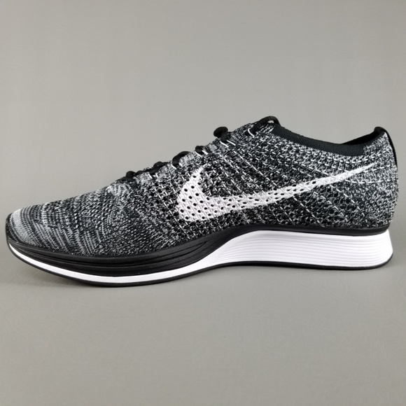 Nike Flyknit Racer 2.0 Oreo Men's Running Shoes 11 - Picture 2 of 8